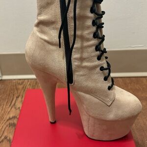 Pleaser Adore-1020FS W8